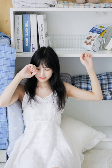 女主涨奶男主在开会做